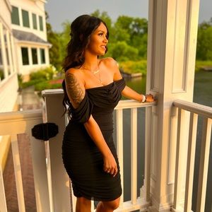 Meet your Posher, Aya